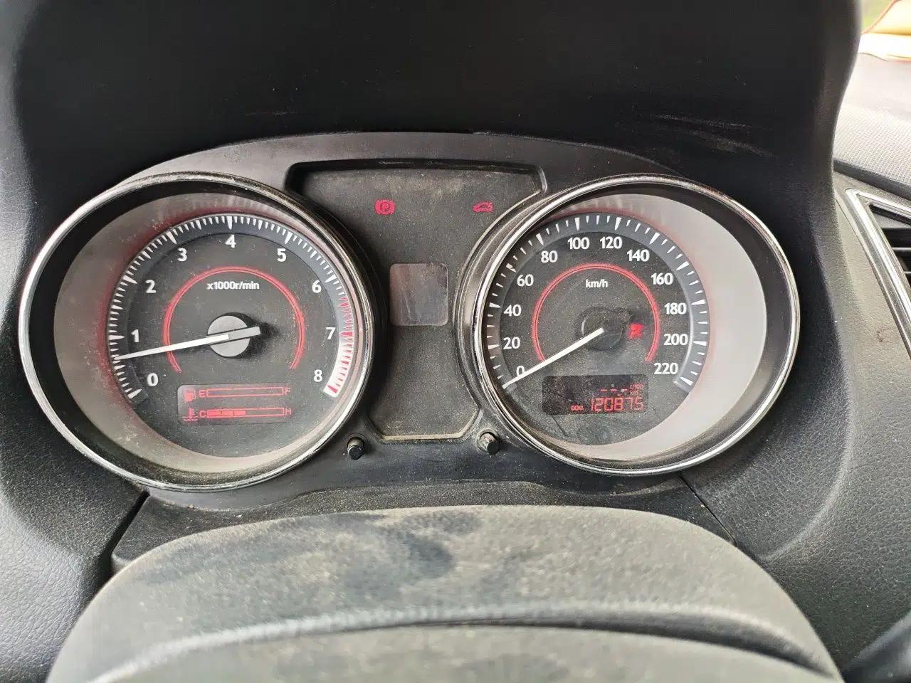 Bestune B50 2013 1.6L manual Comfort trim level — миниатюра 11