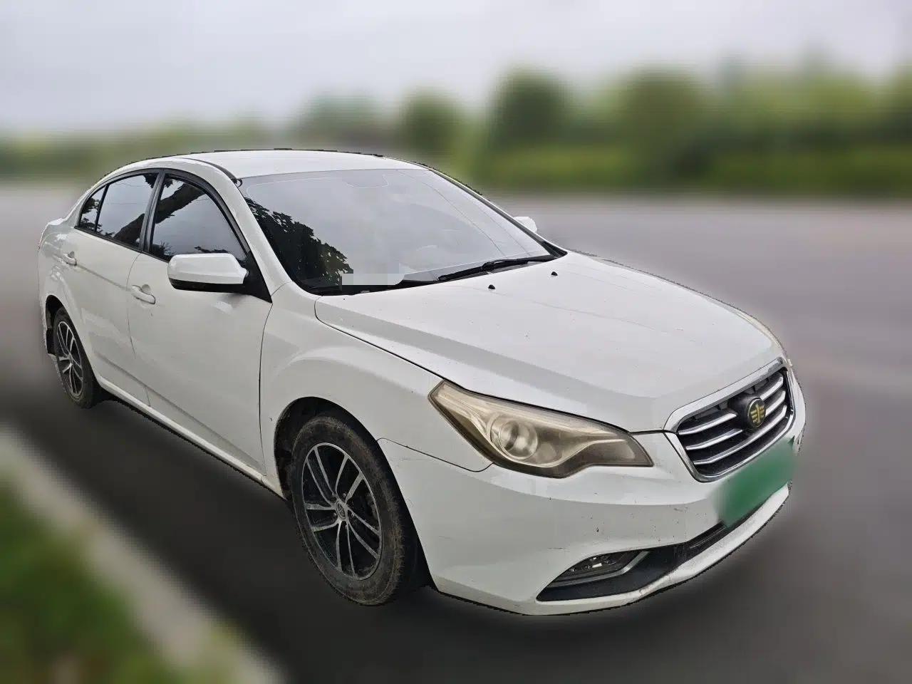 Bestune B50 2013 1.6L manual Comfort trim level — миниатюра 3