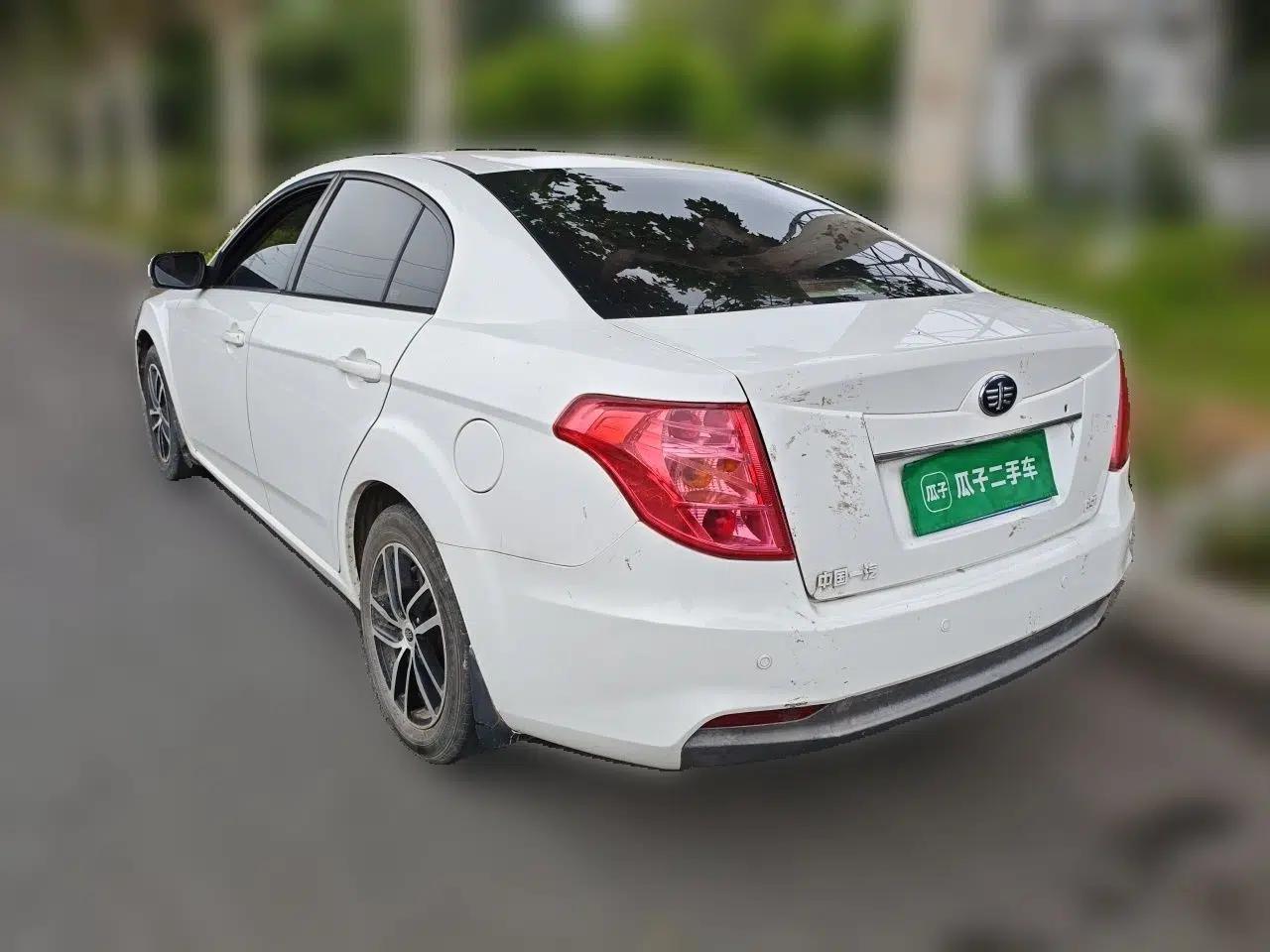 Bestune B50 2013 1.6L manual Comfort trim level — миниатюра 4