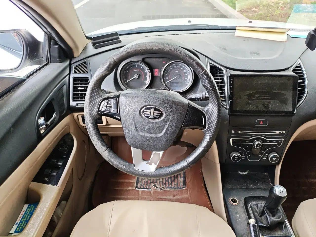 Bestune B50 2013 1.6L manual Comfort trim level — миниатюра 10