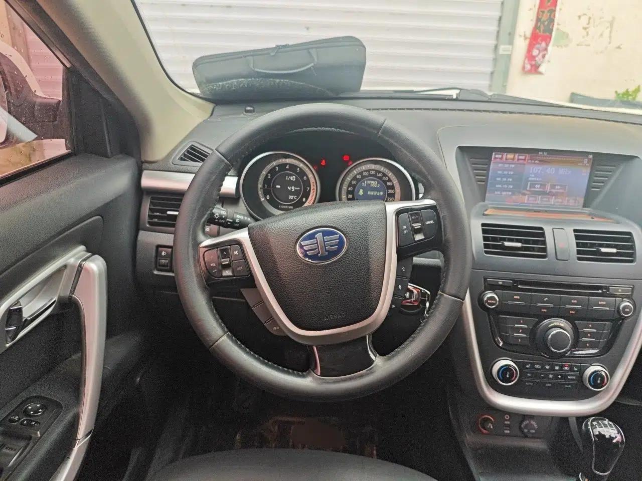 Bestune X80 2013 2.0L manual luxury version — миниатюра 10