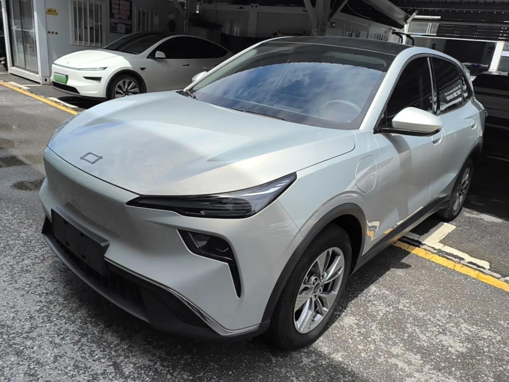 Bestune Yueyi 03 2025 565km Enjoy Edition — миниатюра 1