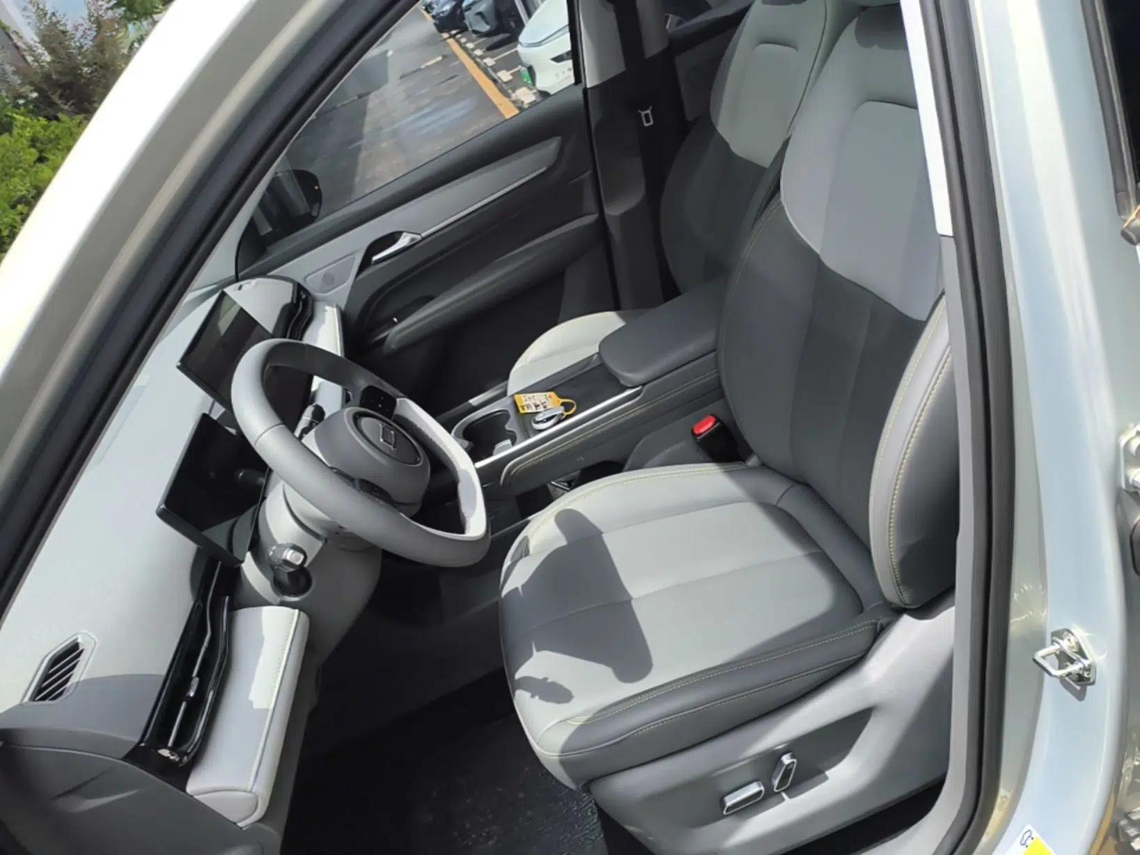 Bestune Yueyi 03 2025 565km Enjoy Edition — миниатюра 17