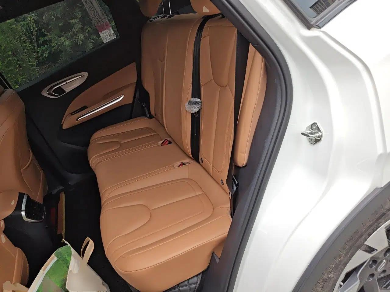 Bestune Yueyi 07 2025 210km Joyful Edition — миниатюра 17