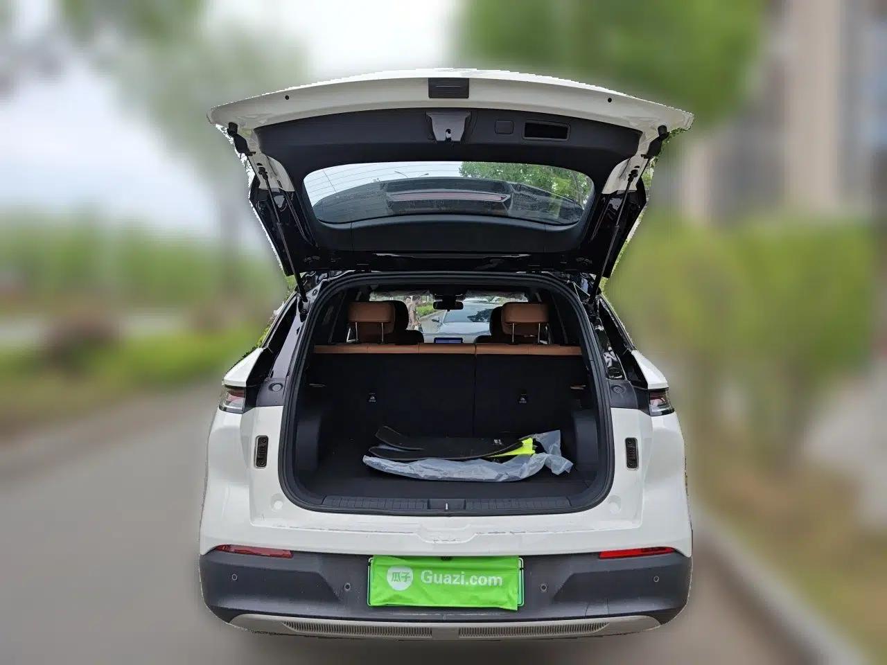 Bestune Yueyi 07 2025 210km Joyful Edition — миниатюра 19