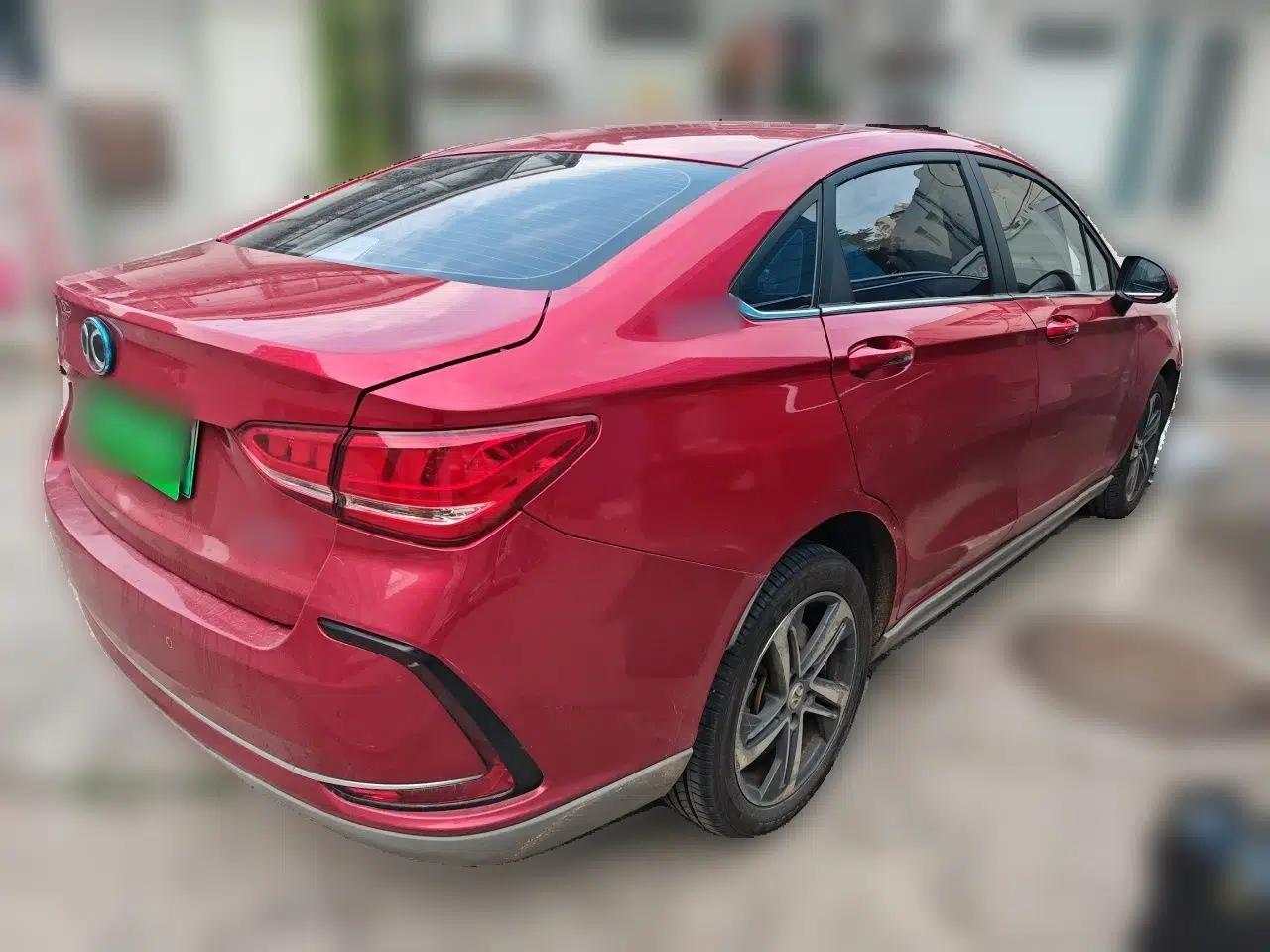 BAIC Beijing EU5 2018 R500 Smart Wind Edition — миниатюра 6