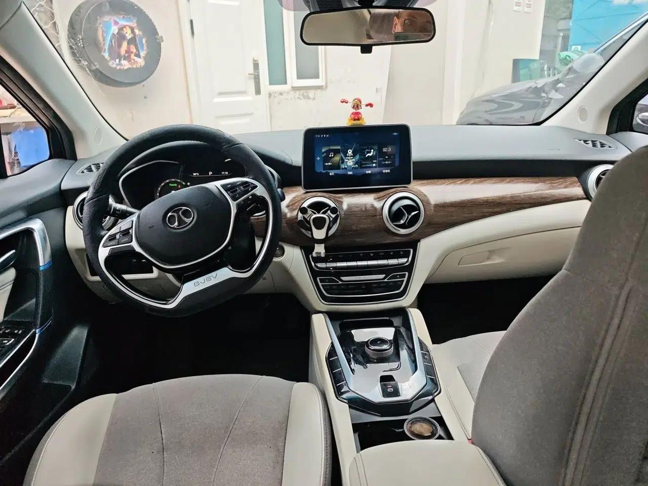BAIC Beijing EU5 2018 R500 Smart Wind Edition — миниатюра 9