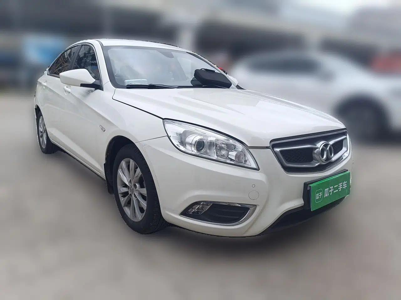 BAIC Senova D50 2016 1.5L Manual Elite Edition — миниатюра 3