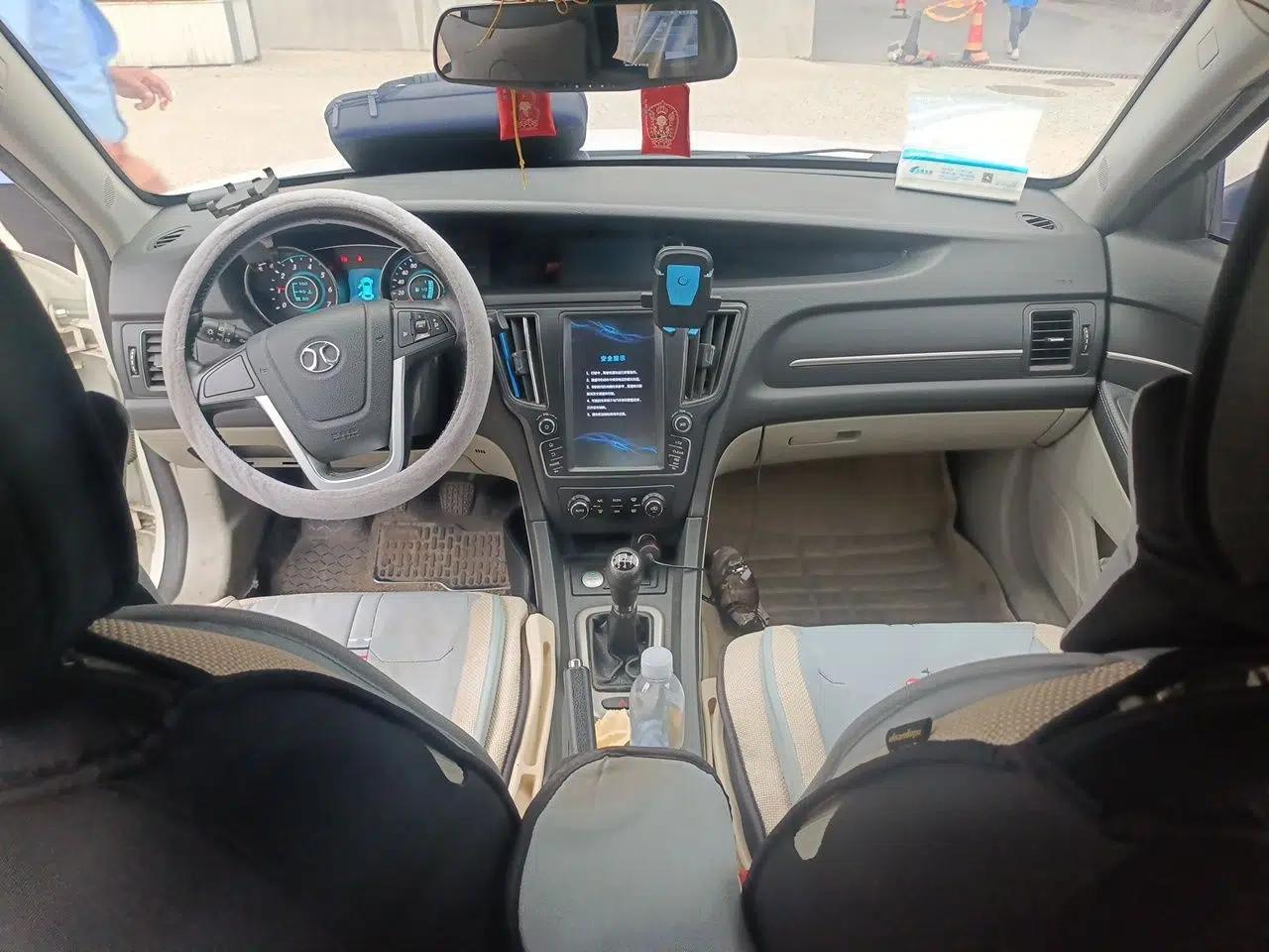 BAIC Senova D50 2016 1.5L Manual Elite Edition — миниатюра 9