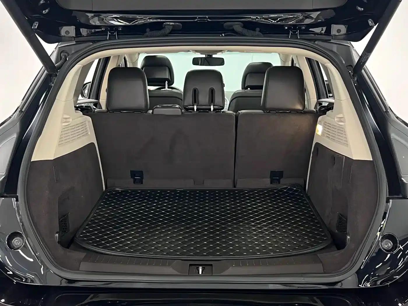 Lincoln MKC 2017 2.0T AWD Premium Edition — миниатюра 11