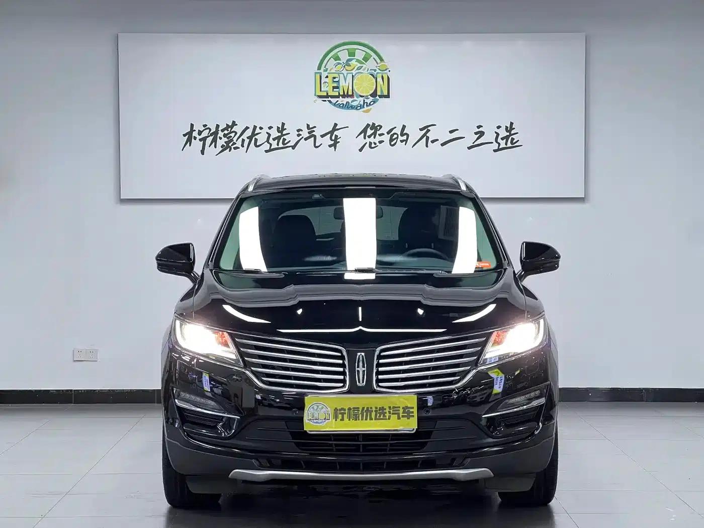 Lincoln MKC 2017 2.0T AWD Premium Edition — миниатюра 3