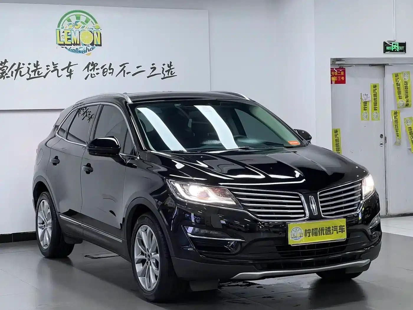 Lincoln MKC 2017 2.0T AWD Premium Edition — миниатюра 4