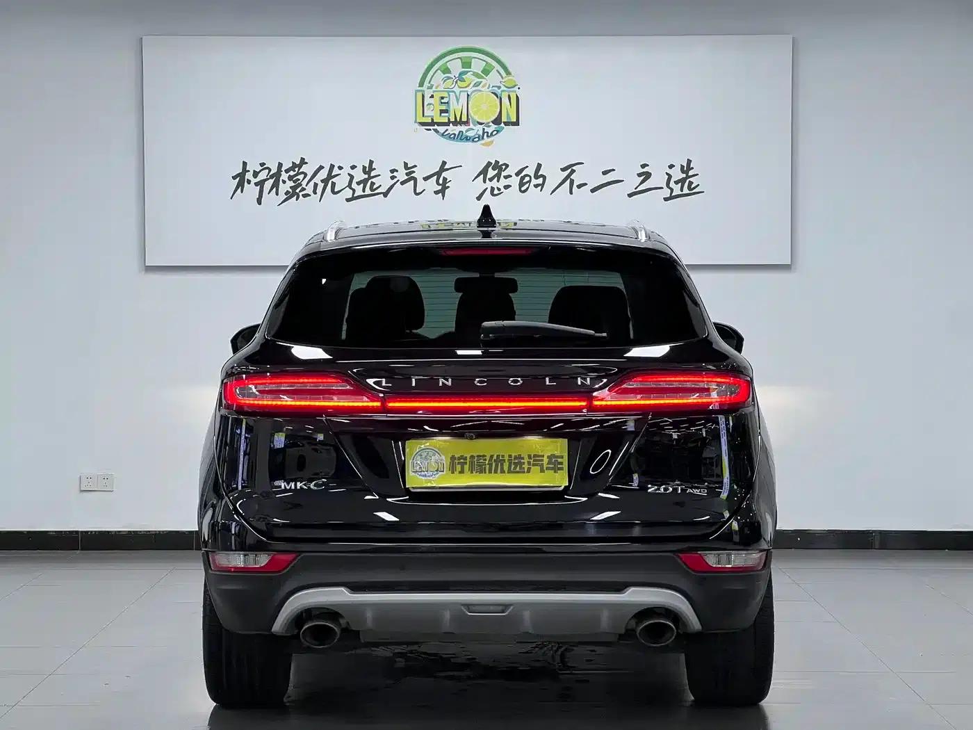 Lincoln MKC 2017 2.0T AWD Premium Edition — миниатюра 6