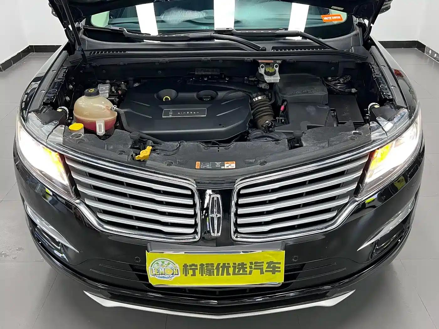 Lincoln MKC 2017 2.0T AWD Premium Edition — миниатюра 9