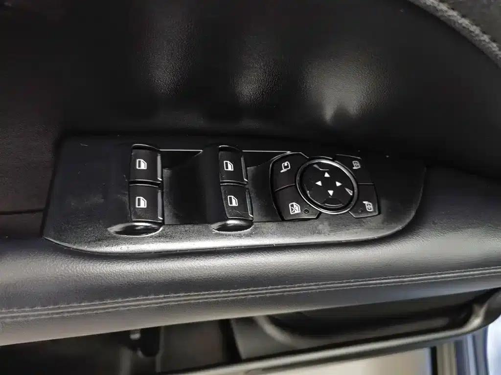 Lincoln MKZ 2018 2.0T Premium Edition — миниатюра 9