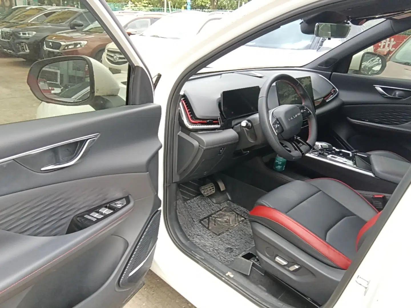 BAIC Rubik 2023 1.5T DCT Golden Edition — миниатюра 18