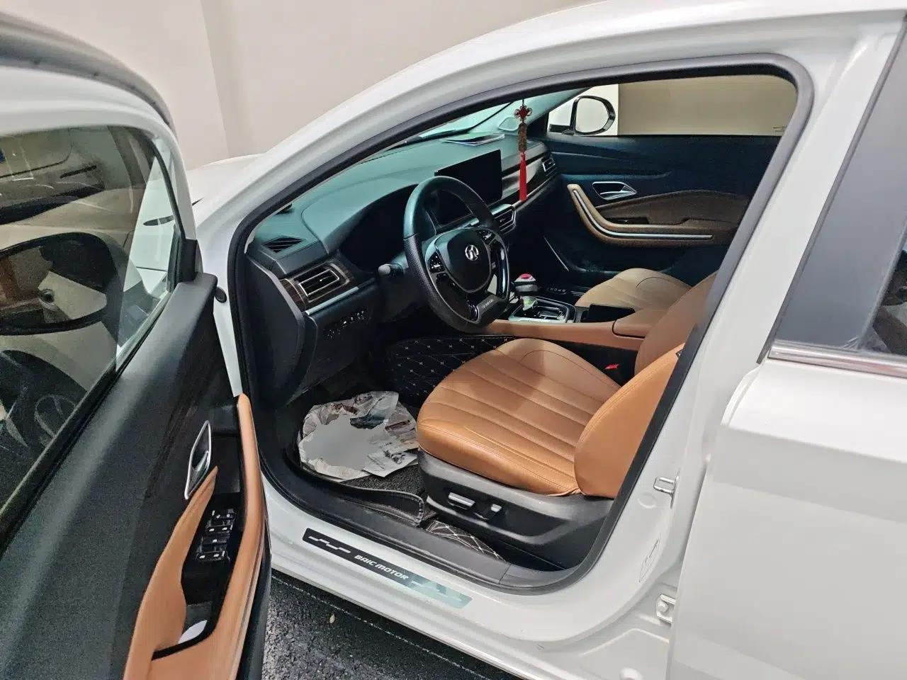 BAIC Beijing U7 2019 1.5T CVT New Smart Version China V — миниатюра 16