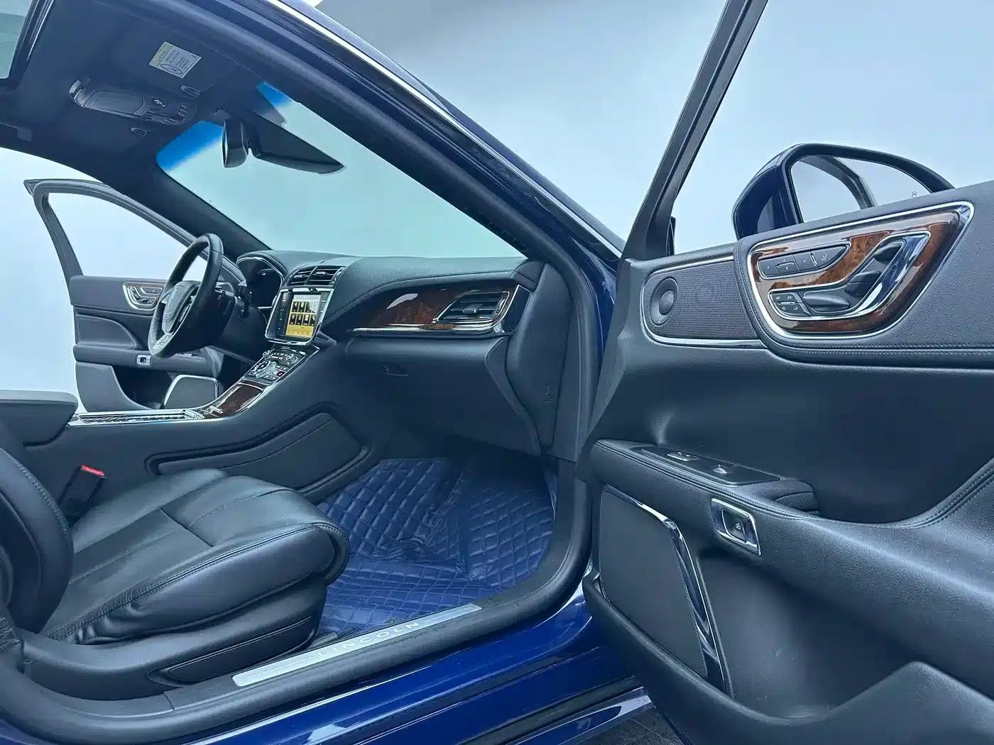 Lincoln Continental 2017 2.0T Two-Wheel Drive Premium Edition — миниатюра 14