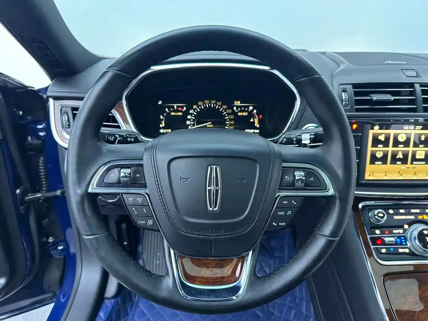 Lincoln Continental 2017 2.0T Two-Wheel Drive Premium Edition — миниатюра 22