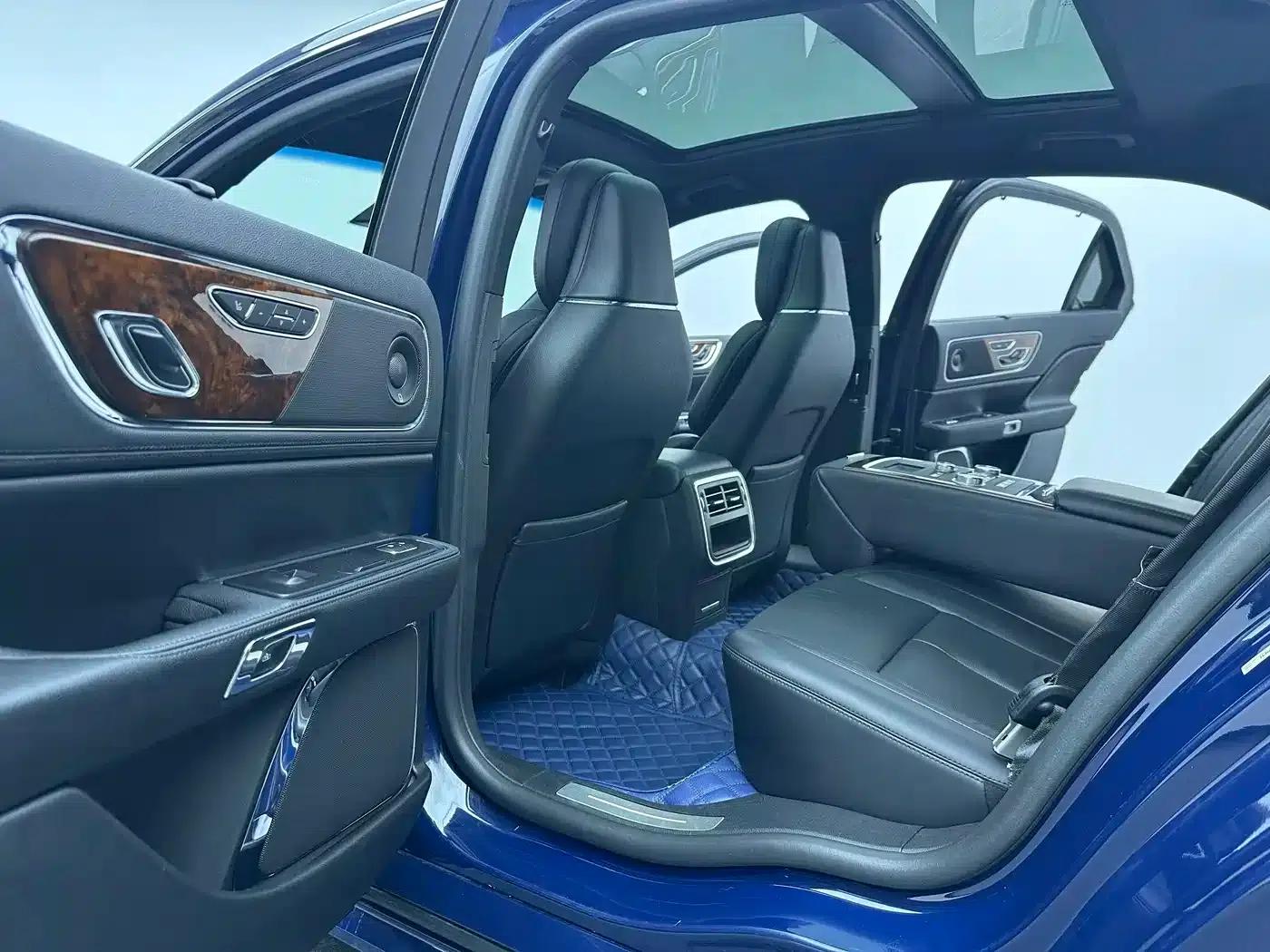 Lincoln Continental 2017 2.0T Two-Wheel Drive Premium Edition — миниатюра 10