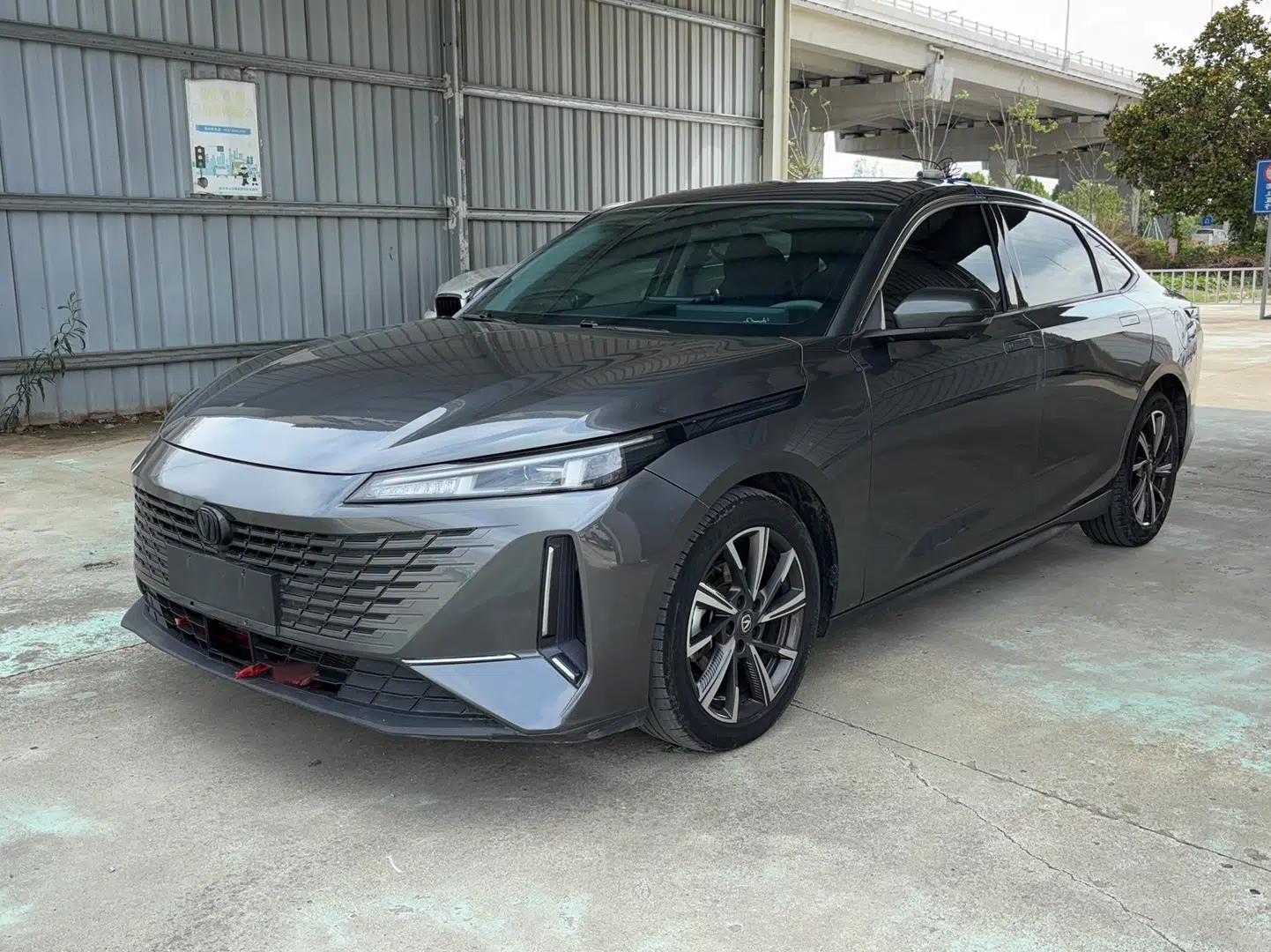 CHANGAN Eado DD 2023 Blue Whale NE 1.5T GDI DCT Navigation Model — миниатюра 1