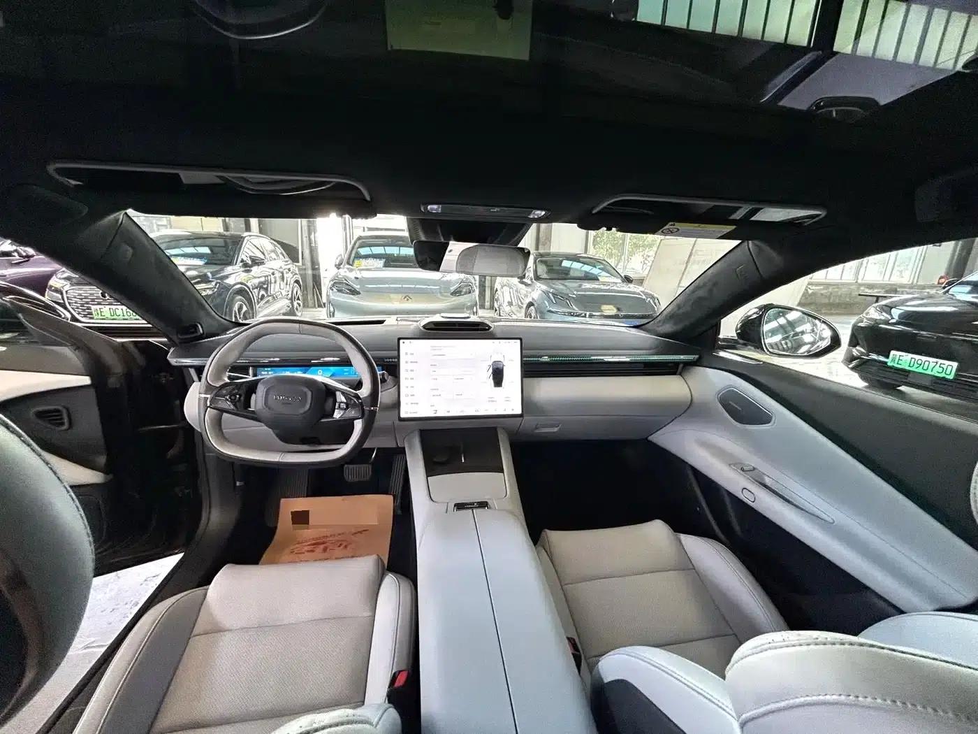 Lynk & Co Z10 2024 Model 95kWh 806km Rear-wheel Drive Intelligent Driving Max — миниатюра 9
