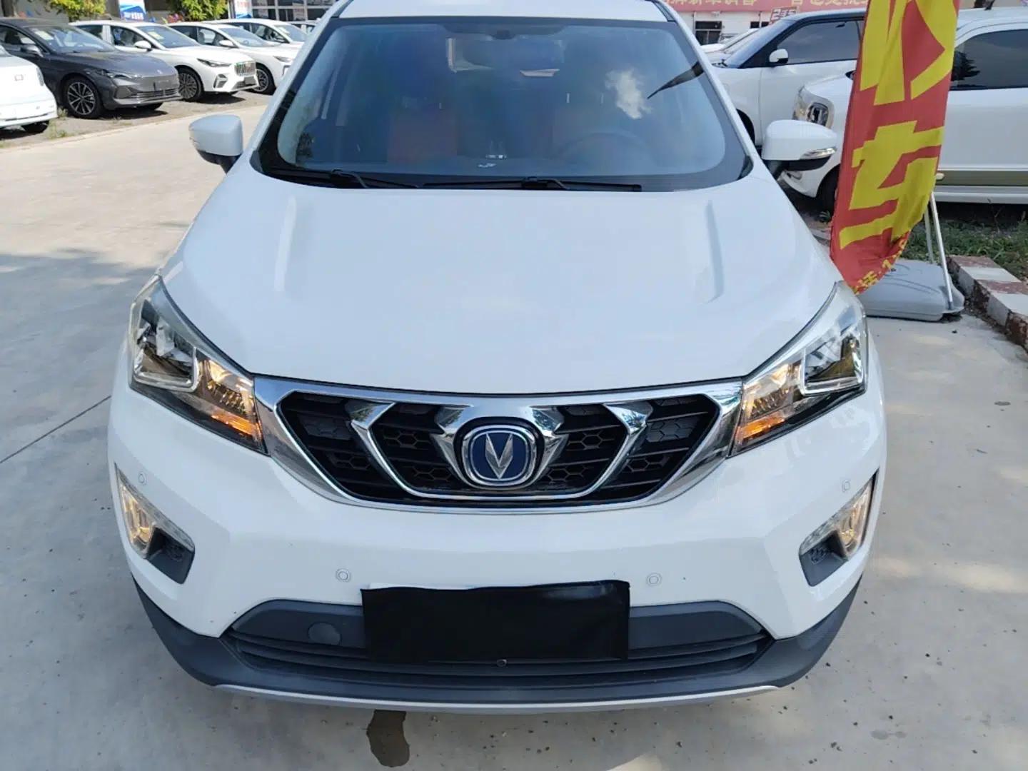 CHANGAN CS15 2016 1.5L Manual Fashion Edition — миниатюра 2