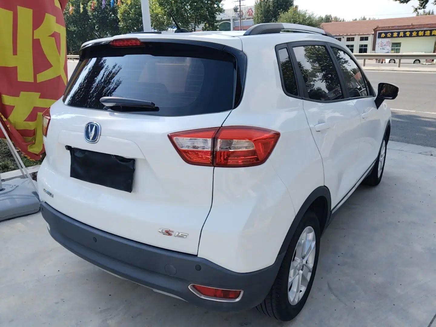 CHANGAN CS15 2016 1.5L Manual Fashion Edition — миниатюра 6
