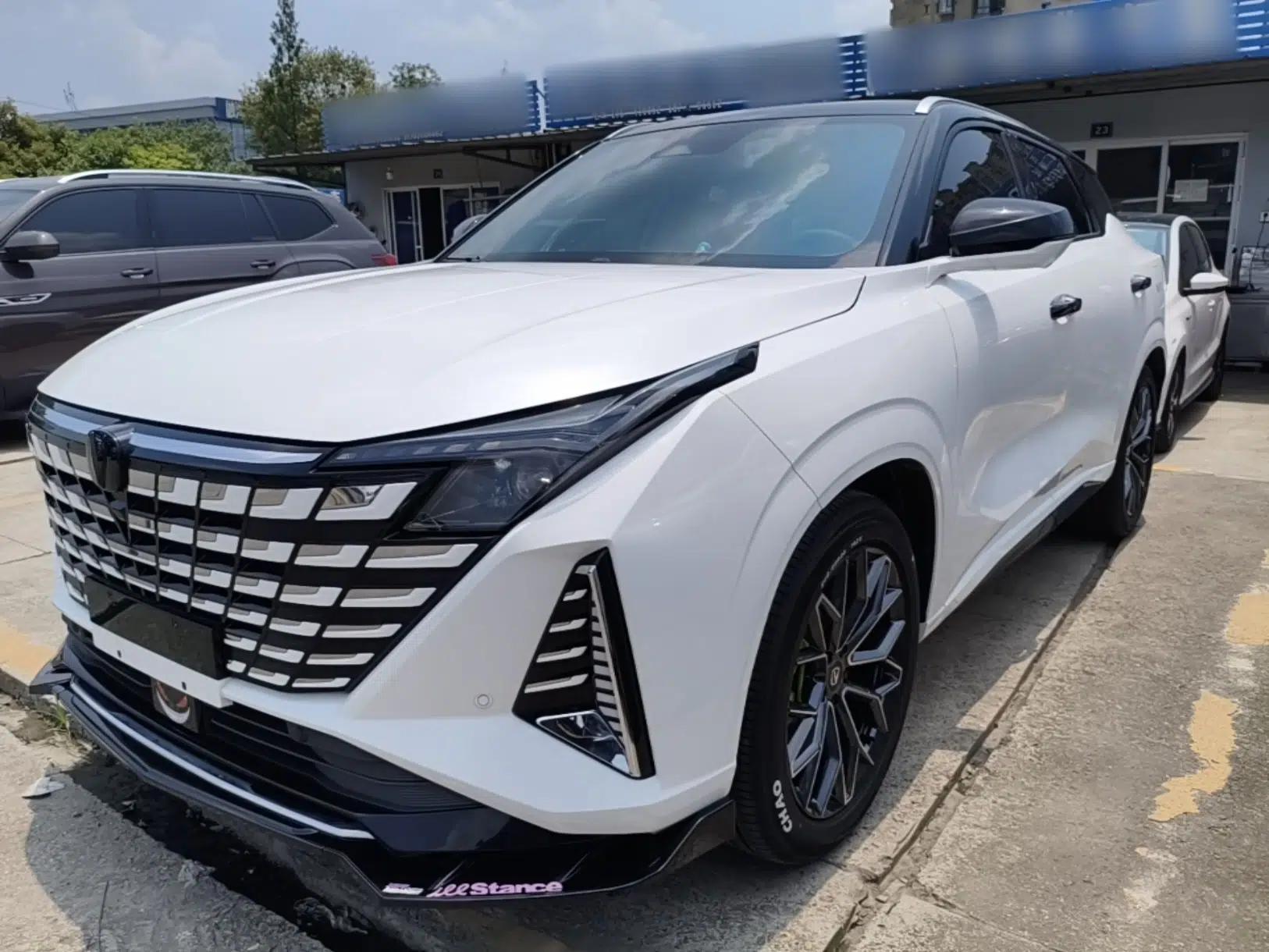 CHANGAN UNI-Z 2025 1.5T Premium Edition — миниатюра 1