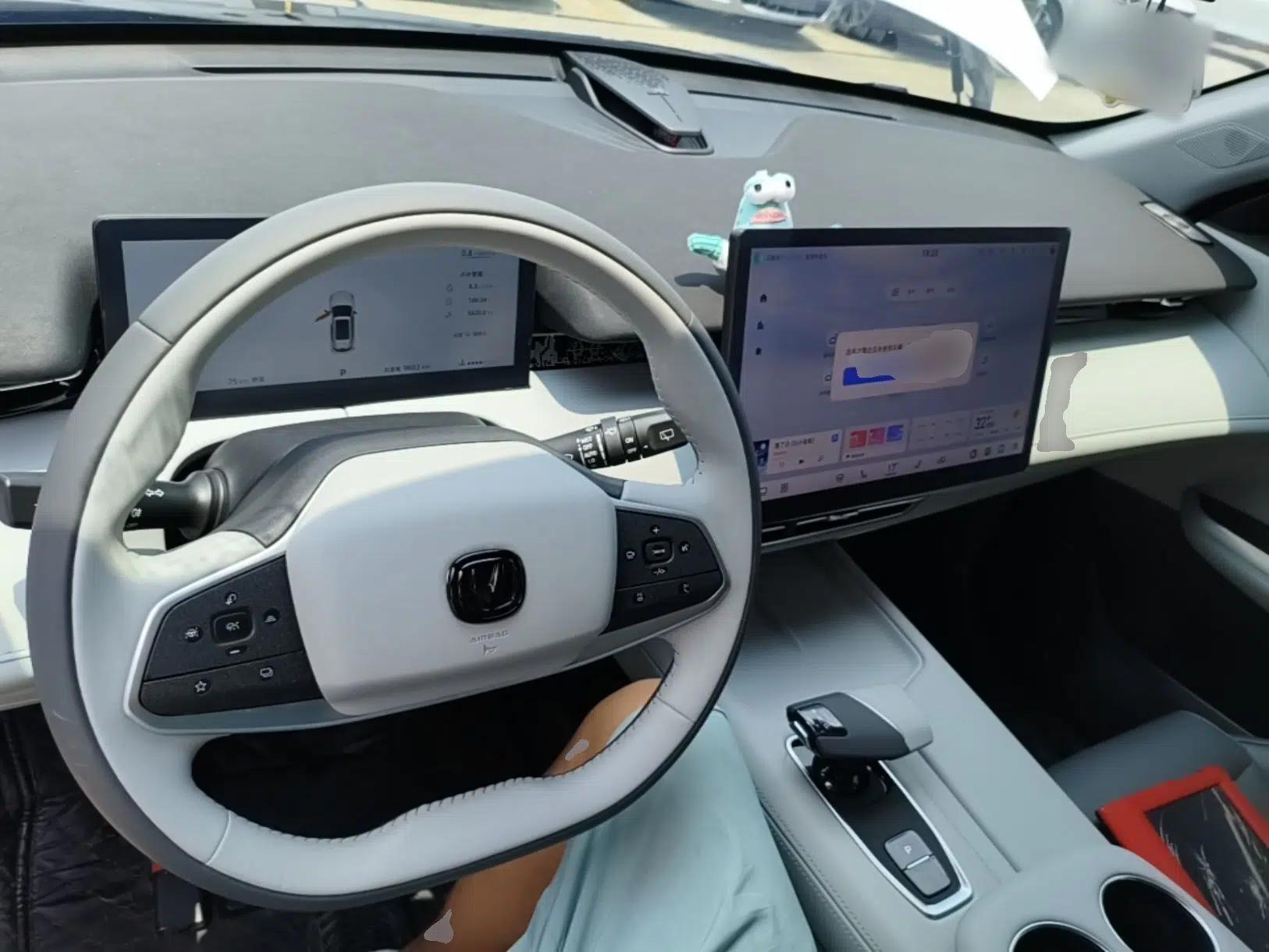 CHANGAN UNI-Z 2025 1.5T Premium Edition — миниатюра 12