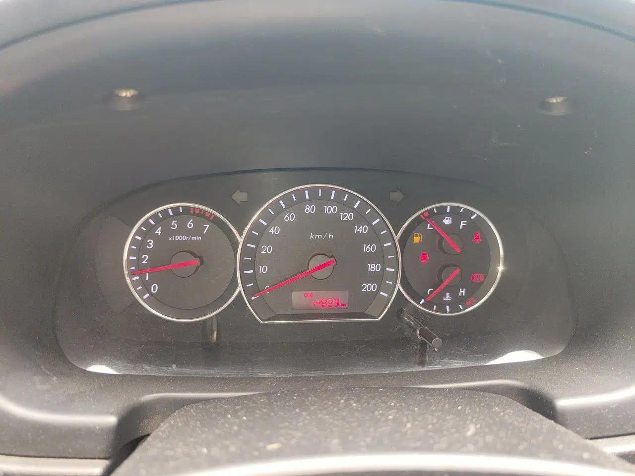 CHANGAN Alsvin V3 2012 1.3L Manual Comfort Version China IV Standard — миниатюра 11