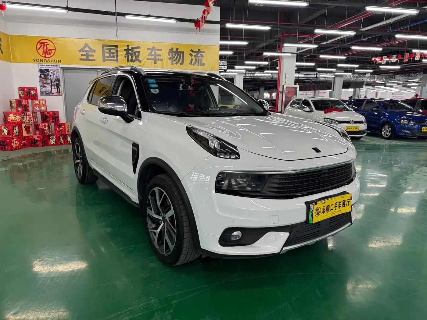 Lynk & Co 01 EM-P 2018 1.5T PHEV Pro (National V Emission Standard) — миниатюра 3