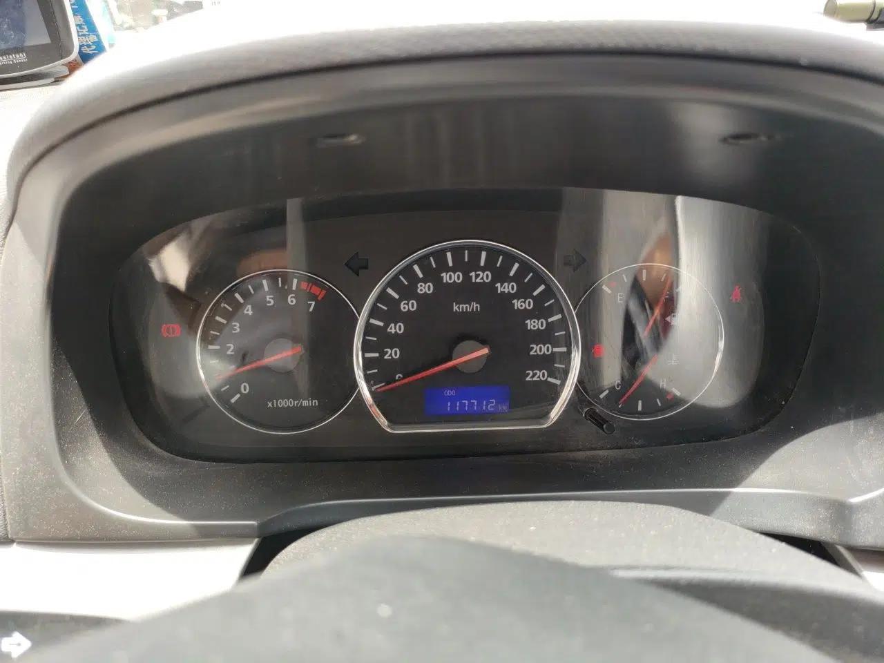 CHANGAN Alsvin V5 2012 1.5L Manual Dream Edition — миниатюра 11