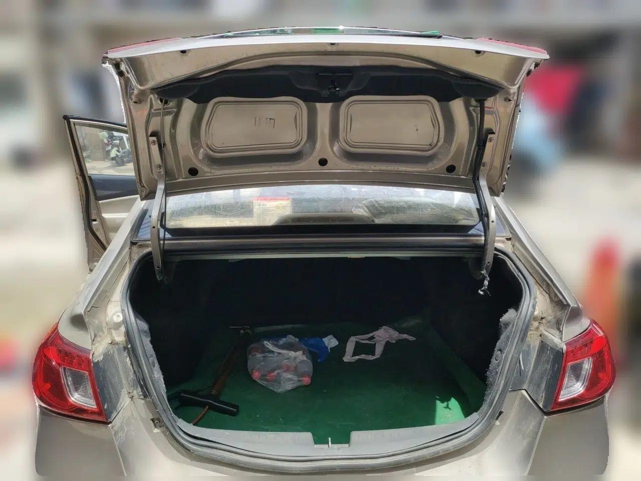 CHANGAN Alsvin V5 2012 1.5L Manual Dream Edition — миниатюра 19