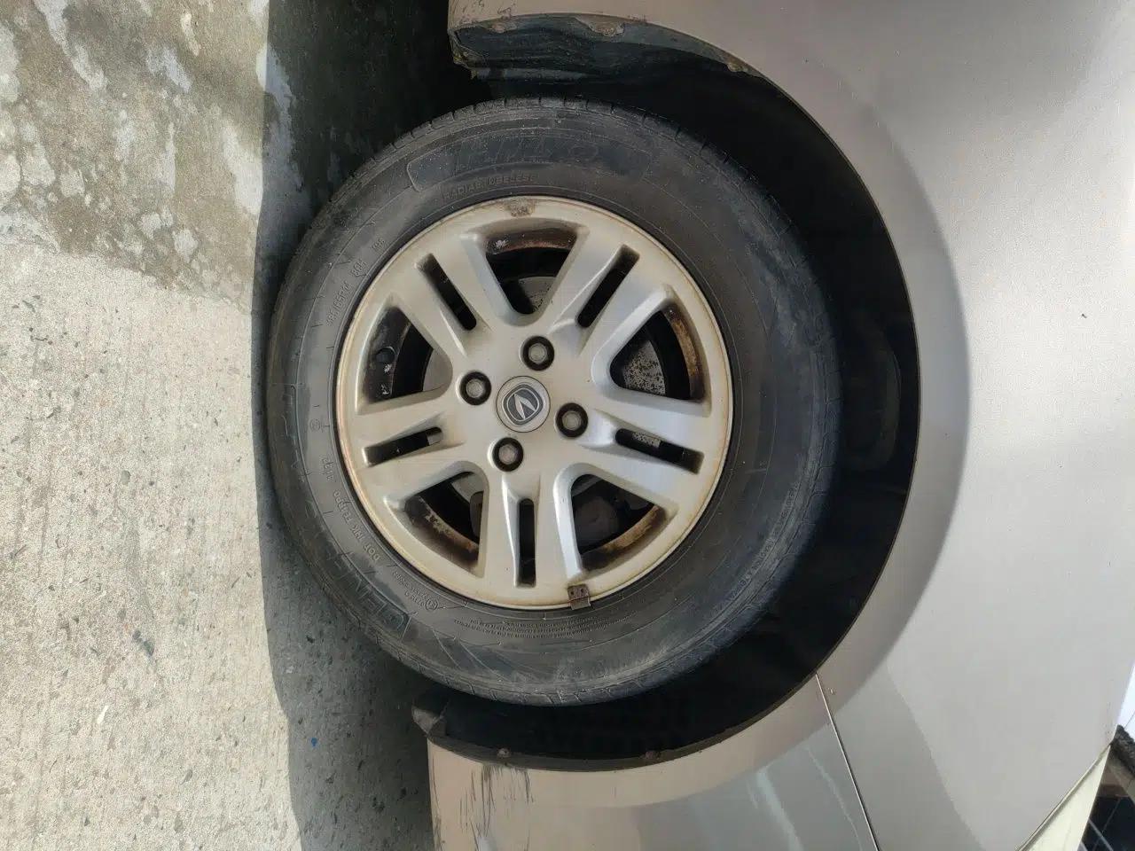 CHANGAN Alsvin V5 2012 1.5L Manual Dream Edition — миниатюра 8