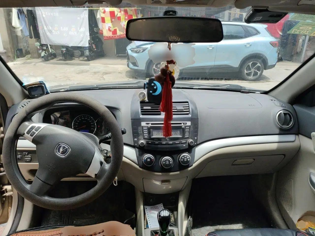 CHANGAN Alsvin V5 2012 1.5L Manual Dream Edition — миниатюра 9