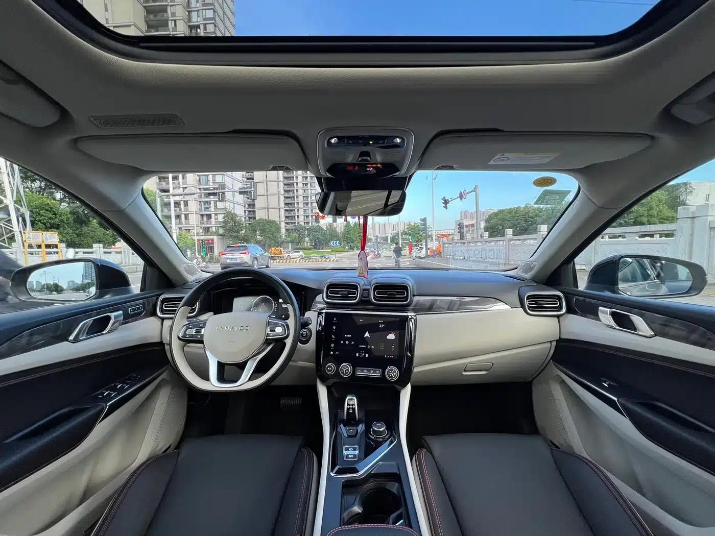 Lynk & Co 02 PHEV 2019 1.5T Pro — миниатюра 14