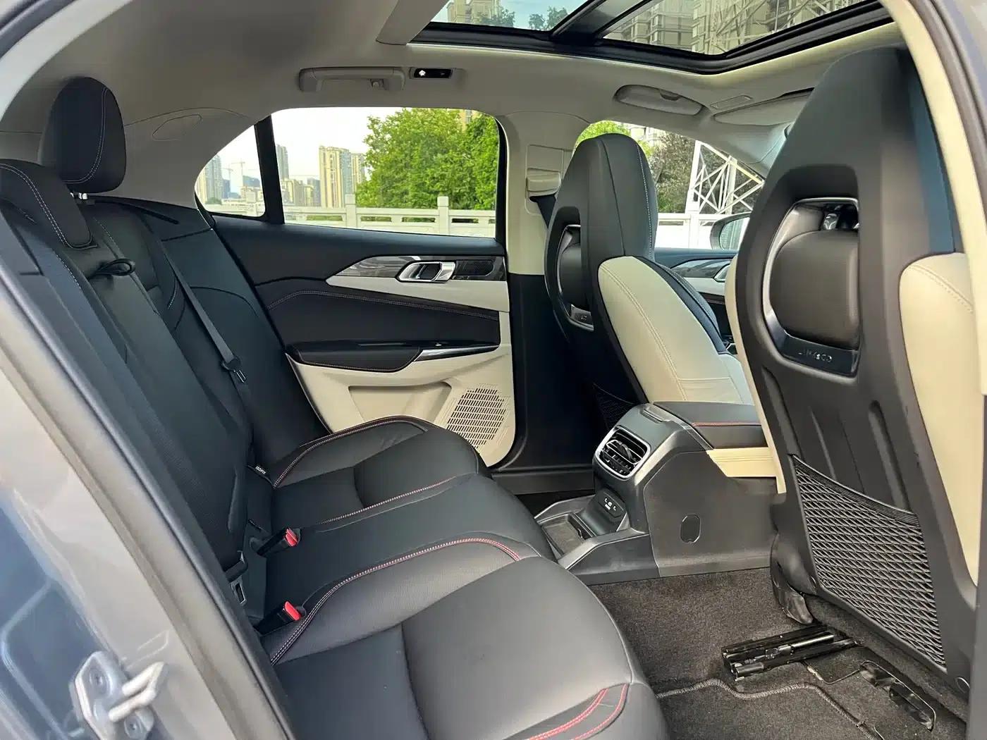 Lynk & Co 02 PHEV 2019 1.5T Pro — миниатюра 8