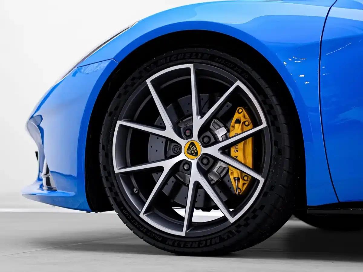 2022 EMIRA 3.5T V6 Manual First Edition — миниатюра 11