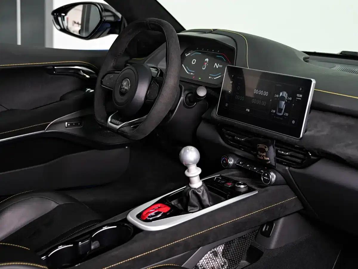 2022 EMIRA 3.5T V6 Manual First Edition — миниатюра 19