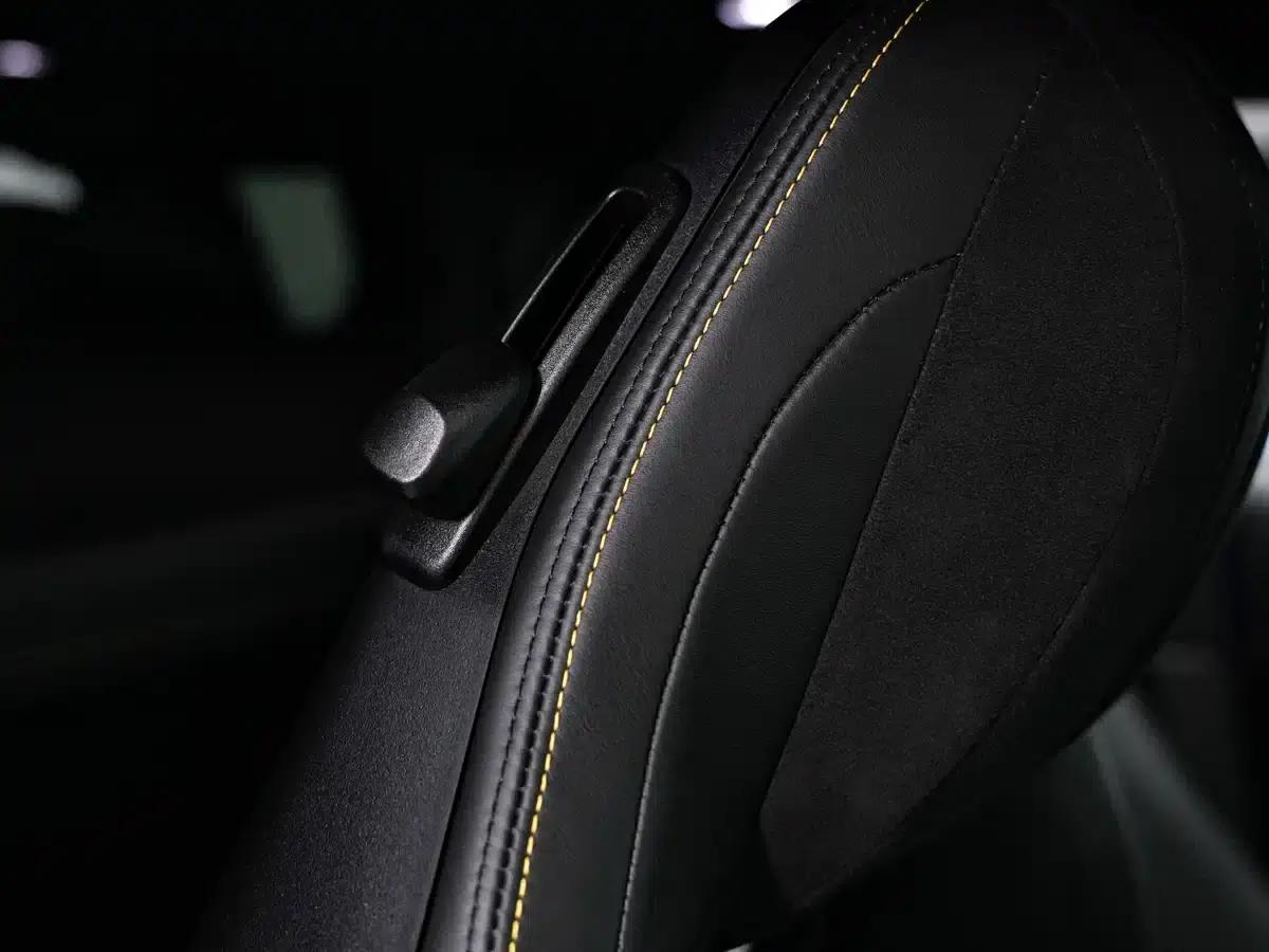 2022 EMIRA 3.5T V6 Manual First Edition — миниатюра 28