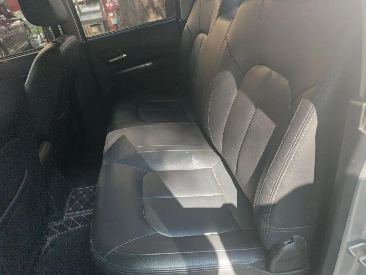 Great Wall Wingle 5 2017 2.4L European Version Gasoline Two-Wheel Drive Entry-Level Big Double Cab 4G69S4N — миниатюра 17