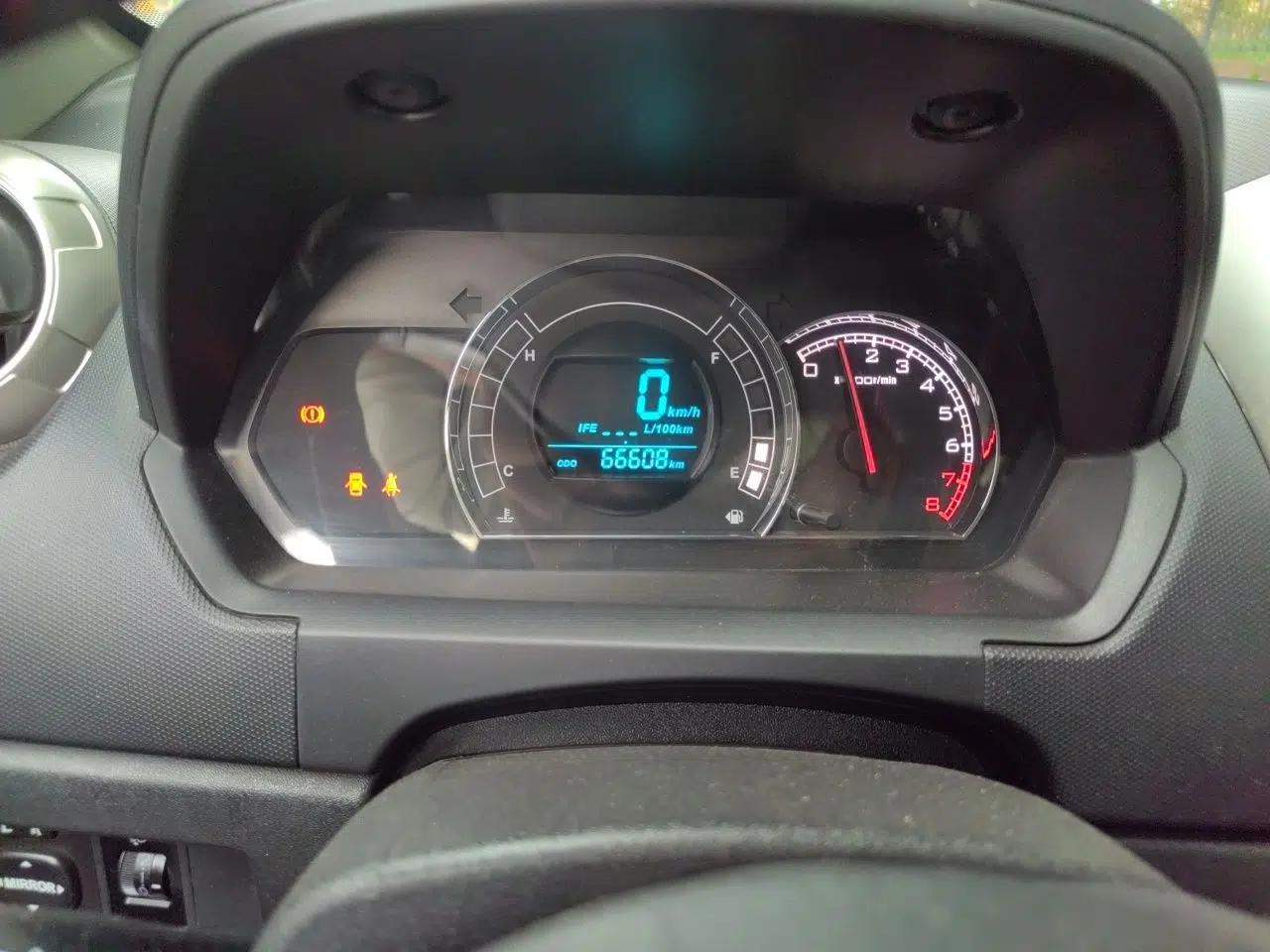 Great Wall M4 2012 1.5L Manual Luxury Version — миниатюра 11