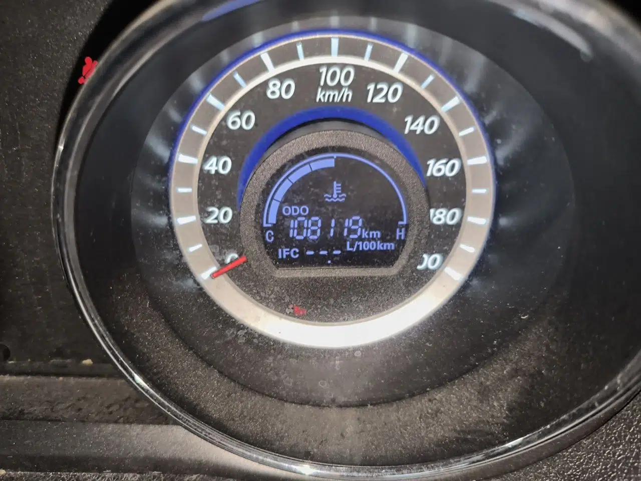 Great Wall C30 2013 1.5L Manual Luxury Model — миниатюра 12