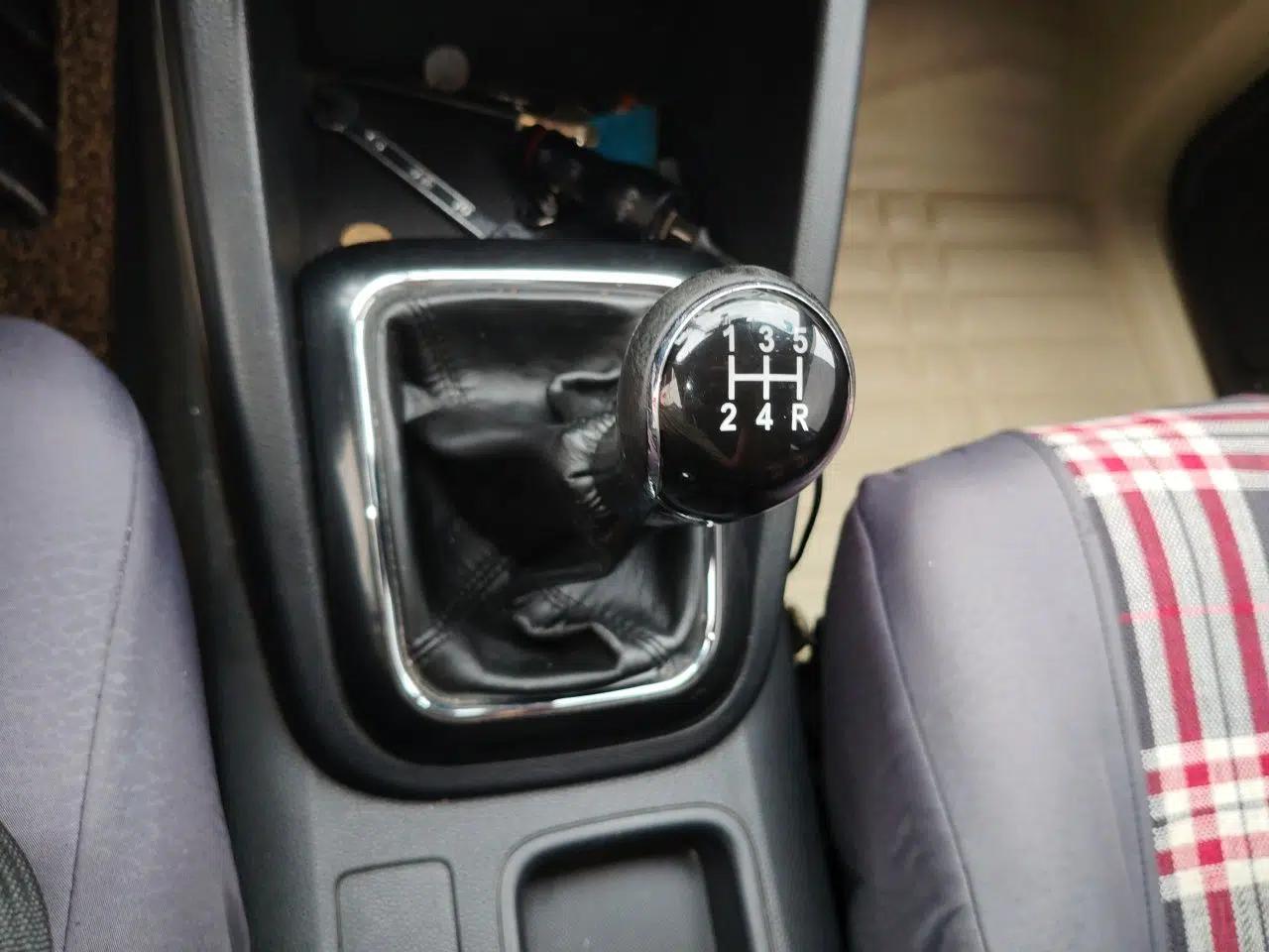 CHANGAN OSHAN CX70 2016 1.6L Manual Comfort Model — миниатюра 14
