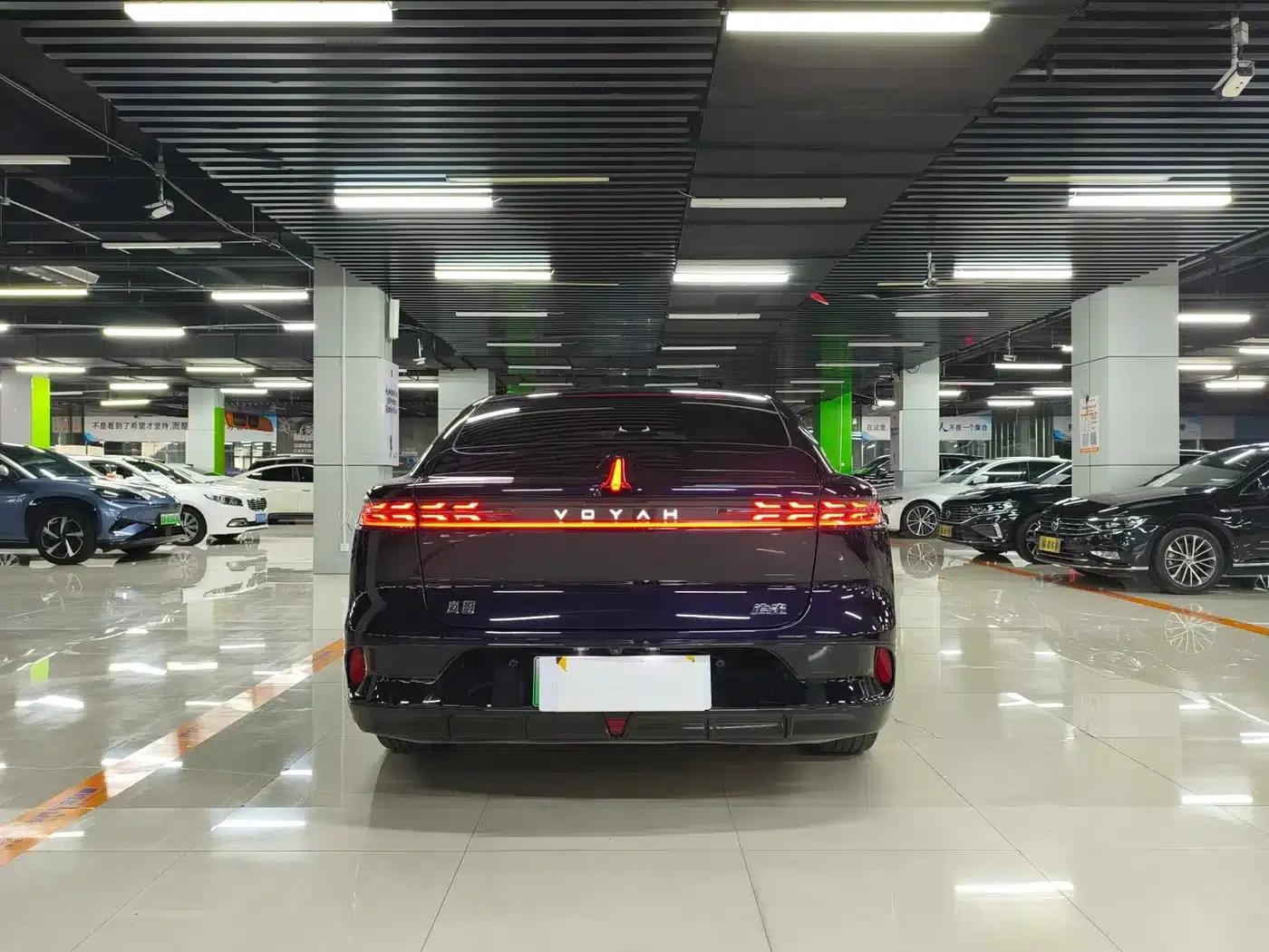 Voyah Chase Light 2024 PHEV AWD Extended Range Executive Edition — миниатюра 15