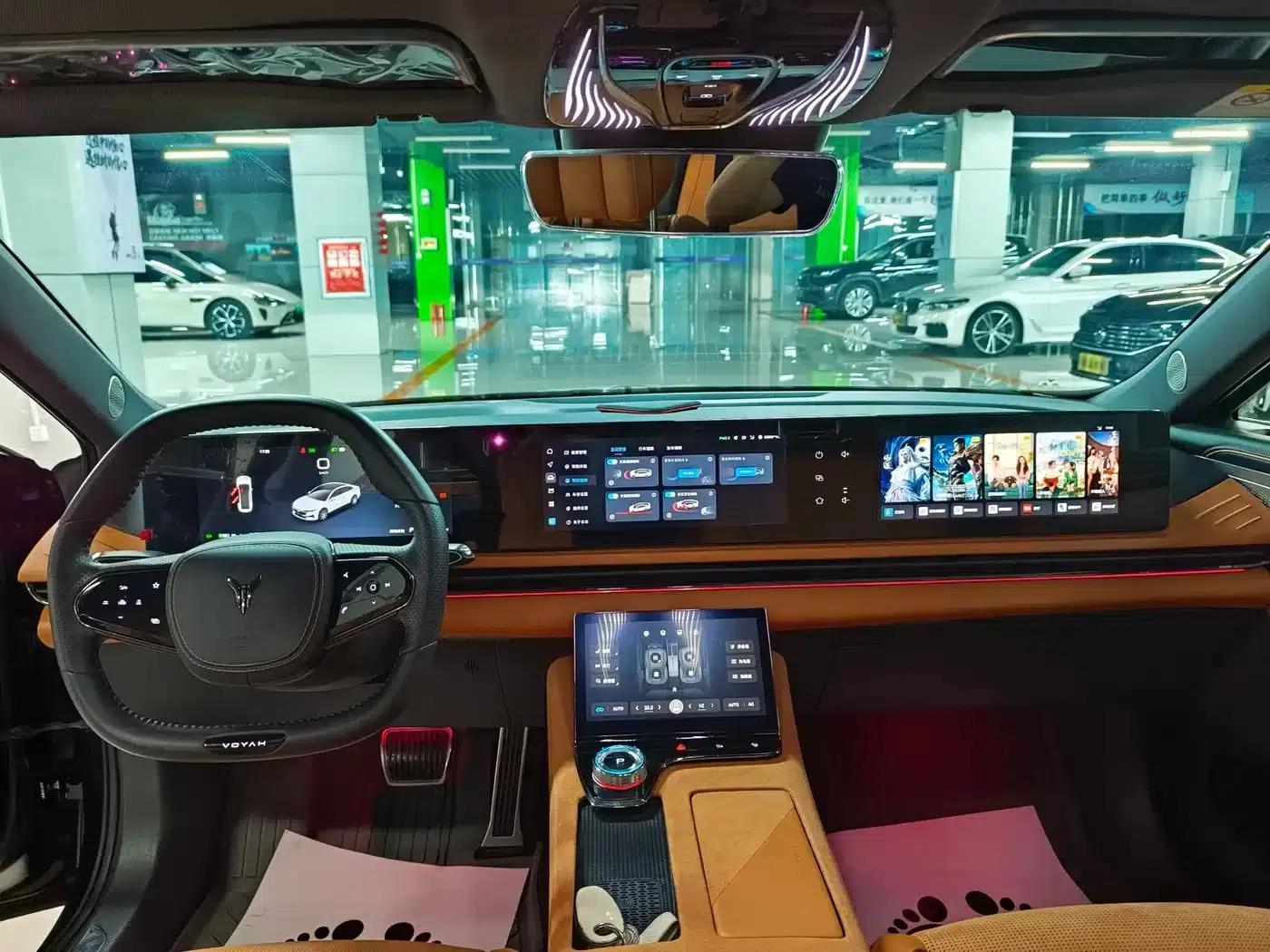 Voyah Chase Light 2024 PHEV AWD Extended Range Executive Edition — миниатюра 7
