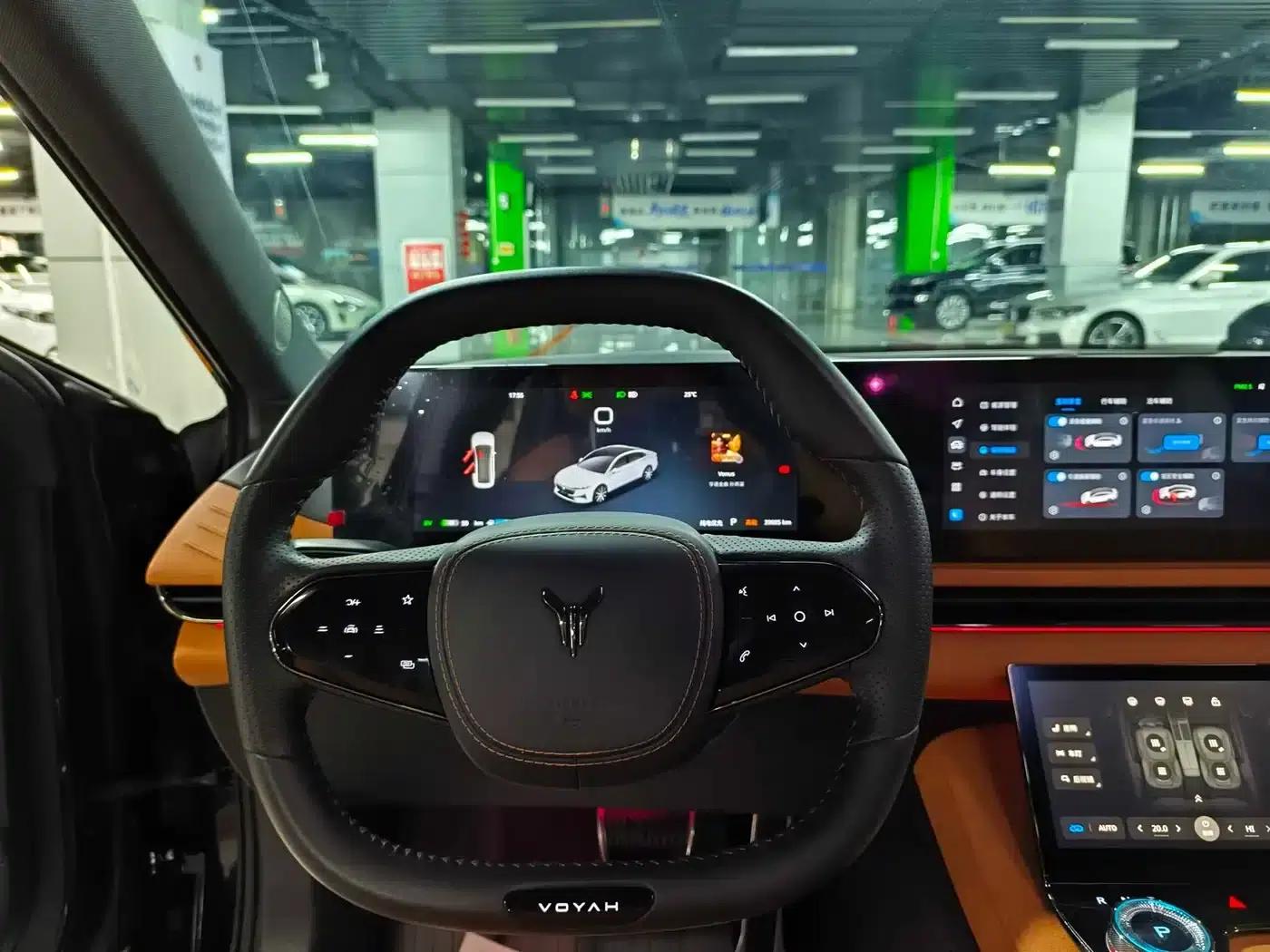 Voyah Chase Light 2024 PHEV AWD Extended Range Executive Edition — миниатюра 8