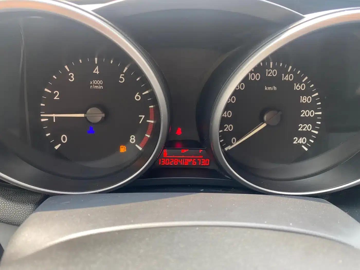 Mazda3 Axela 2012 Hatchback 1.6L Manual Comfort — миниатюра 16