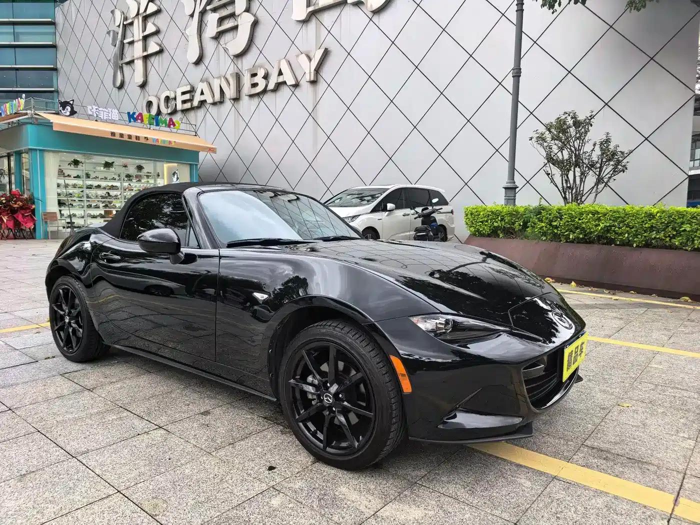 Mazda MX-5 2023 2.0L Manual — миниатюра 3
